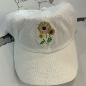 🟢 Cute floral hat